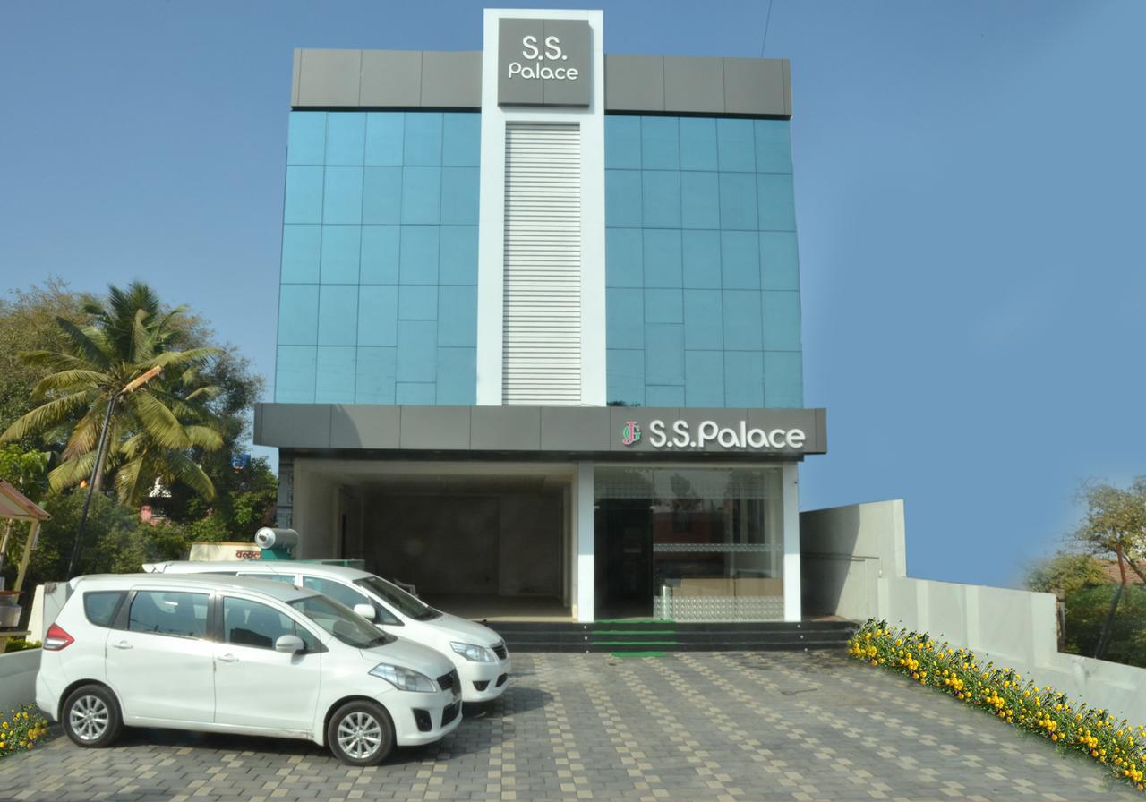 Hotel S S Palace Shirdi Eksteriør billede
